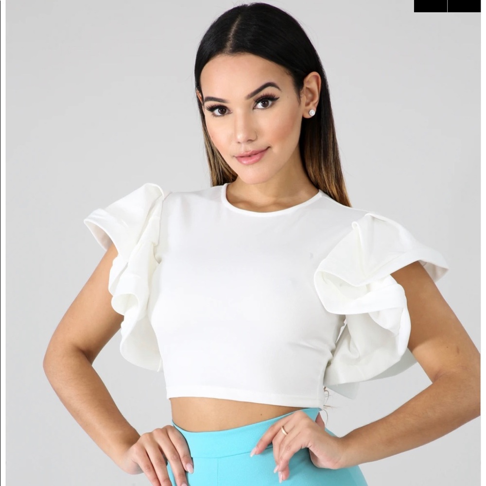 White ruffle top gitionline